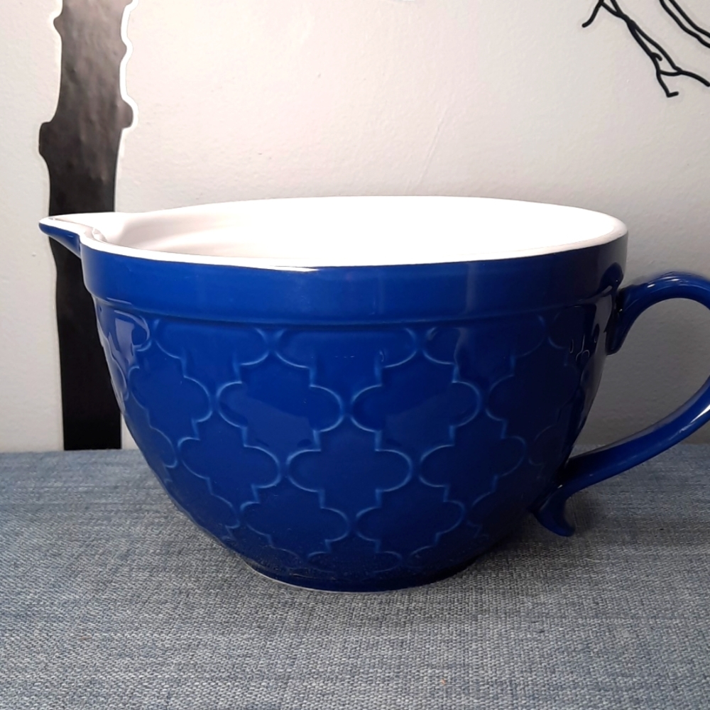 Handled Batter Mixing Bowl Pottery Baking Blue Embossed Pattern Bake Baker Cook